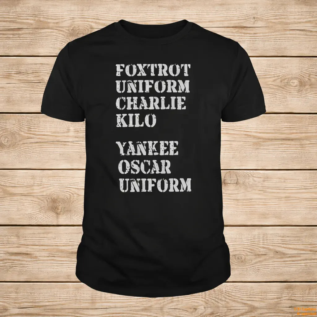F.U.C.K. Y.O.U. Tee – Señoras – – f-u-c-k-front-shirt-damen-auf-holz5 – El Capitano